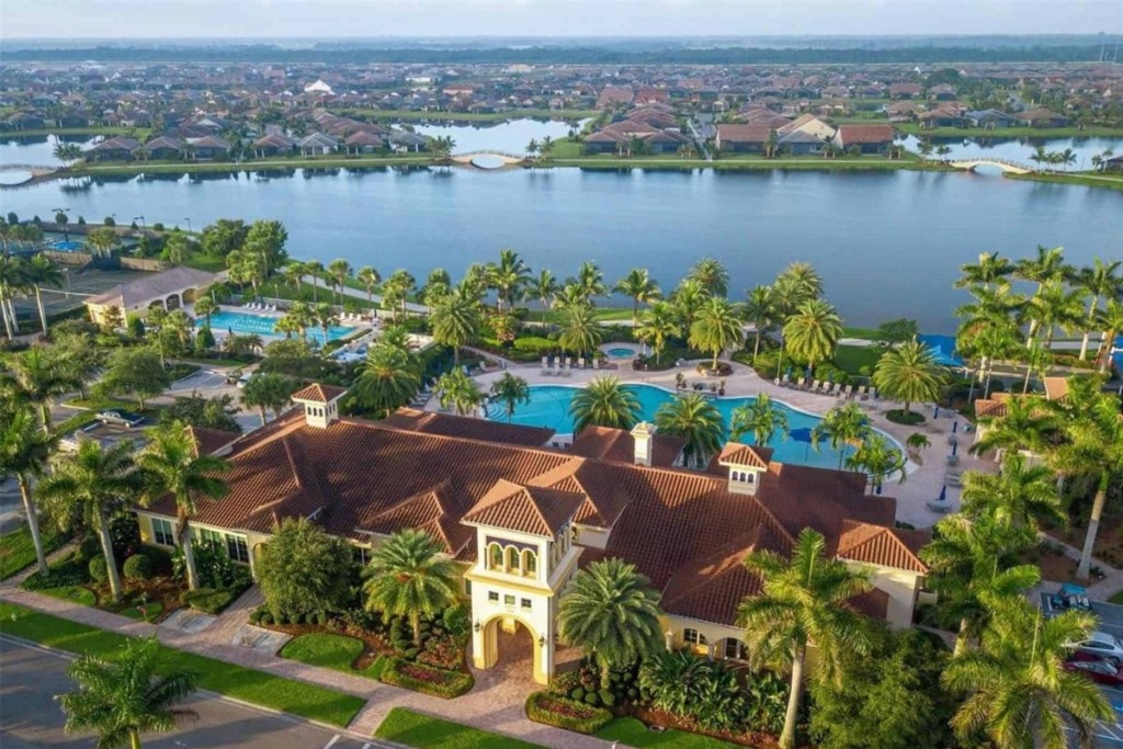 homes for sale in islandwalk